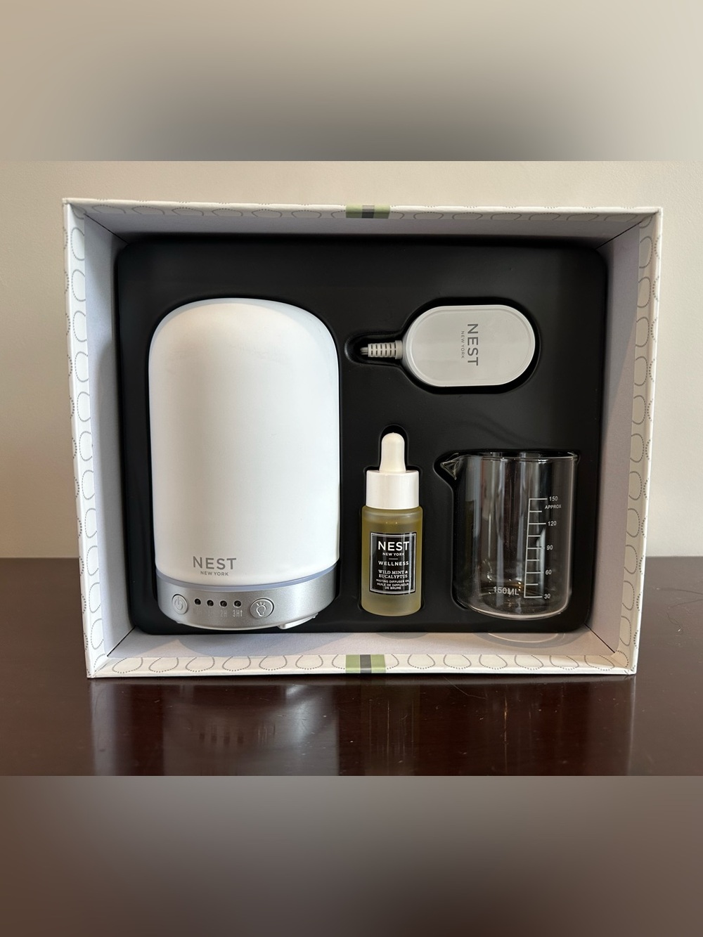 NEST New York Wellness Misting Diffuser Set — Wild Mint & Eucalyptus- NIB - Picture 4 of 6